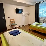 Bed & Breakfast Franky House Am Nuerburgring