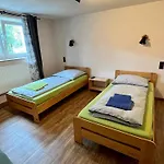Franky House Am Nuerburgring Bed & Breakfast 3*