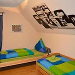 Franky House Am Nuerburgring 3* Quiddelbach