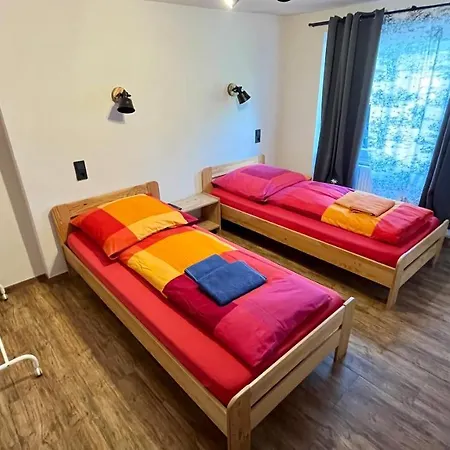 Nocleg ze śniadaniem Franky House Am Nuerburgring Quiddelbach