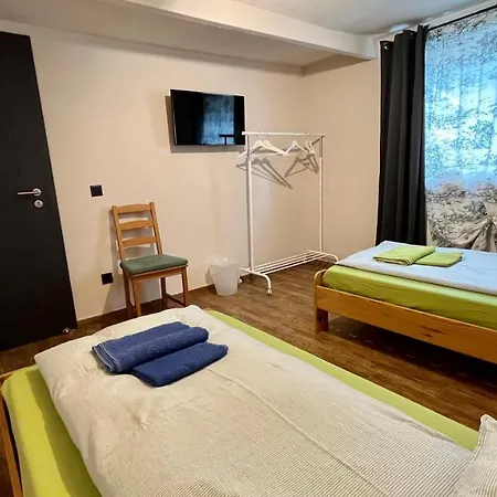 Nocleg ze śniadaniem Franky House Am Nuerburgring