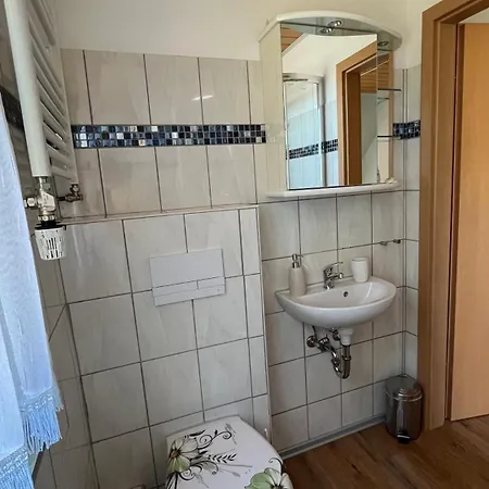 Nocleg ze śniadaniem Franky House Am Nuerburgring *