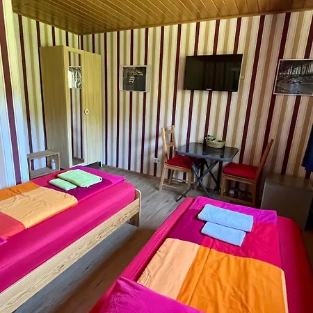 Bed & Breakfast Franky House Am Nuerburgring Quiddelbach