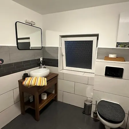 Franky House Am Nürburgring 3* Quiddelbach