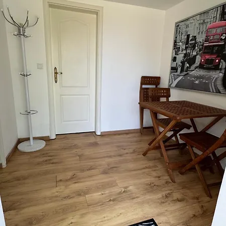 Franky House Am Nuerburgring *