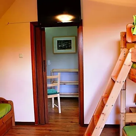 Franky House Am Nuerburgring Bed & Breakfast 3*