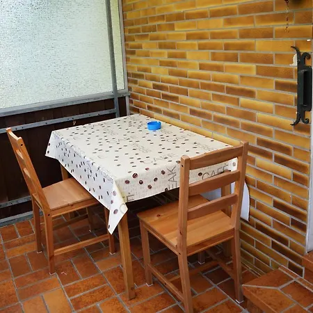 Nocleg ze śniadaniem Franky House Am Nuerburgring Quiddelbach