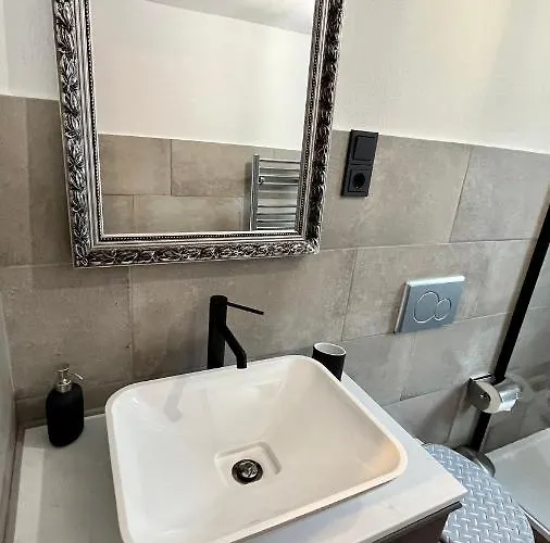 Bed & Breakfast Franky House Am Nuerburgring Quiddelbach