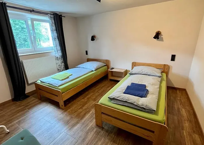 Franky House Am Nuerburgring Bed & Breakfast 3*