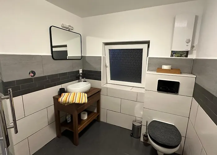 Franky House Am Nuerburgring 3* Quiddelbach