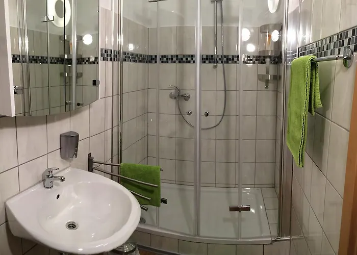 Franky House Am Nürburgring 3* Quiddelbach