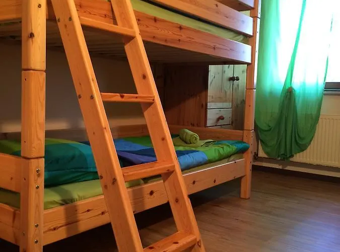 Franky House Am Nuerburgring Bed & Breakfast Quiddelbach